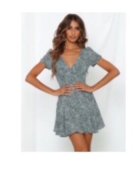 Hello Molly (Shareen) Green Floral V-Neck Short Sleeve Dress